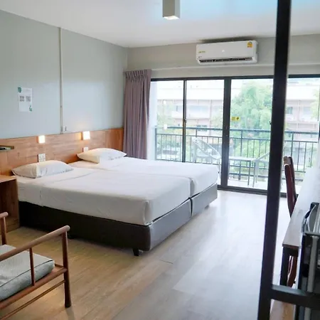 Basaya Beach Hotel & Resort Pattaya Exterior photo