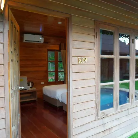 Basaya Beach Hotel & Resort Pattaya Exterior photo