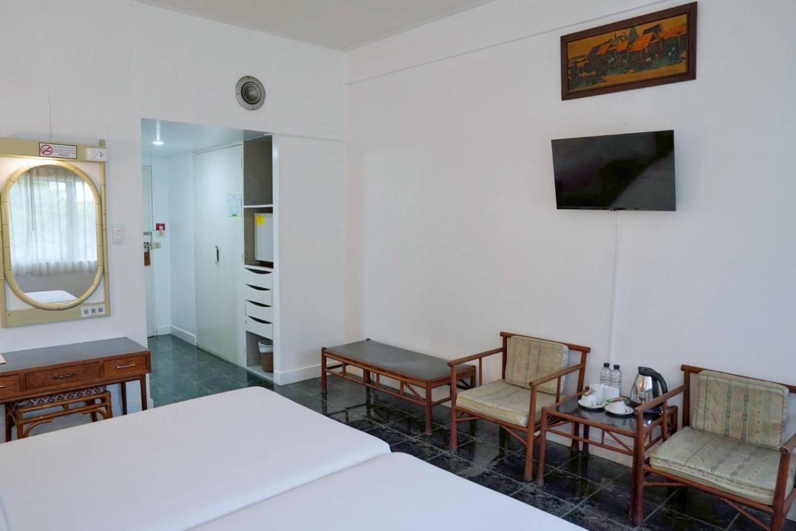 โรงแรม บาศญ่า บีช โฮเทล แอนด์ - เซ็นเธร่า บีช โฮเทล Pattaya