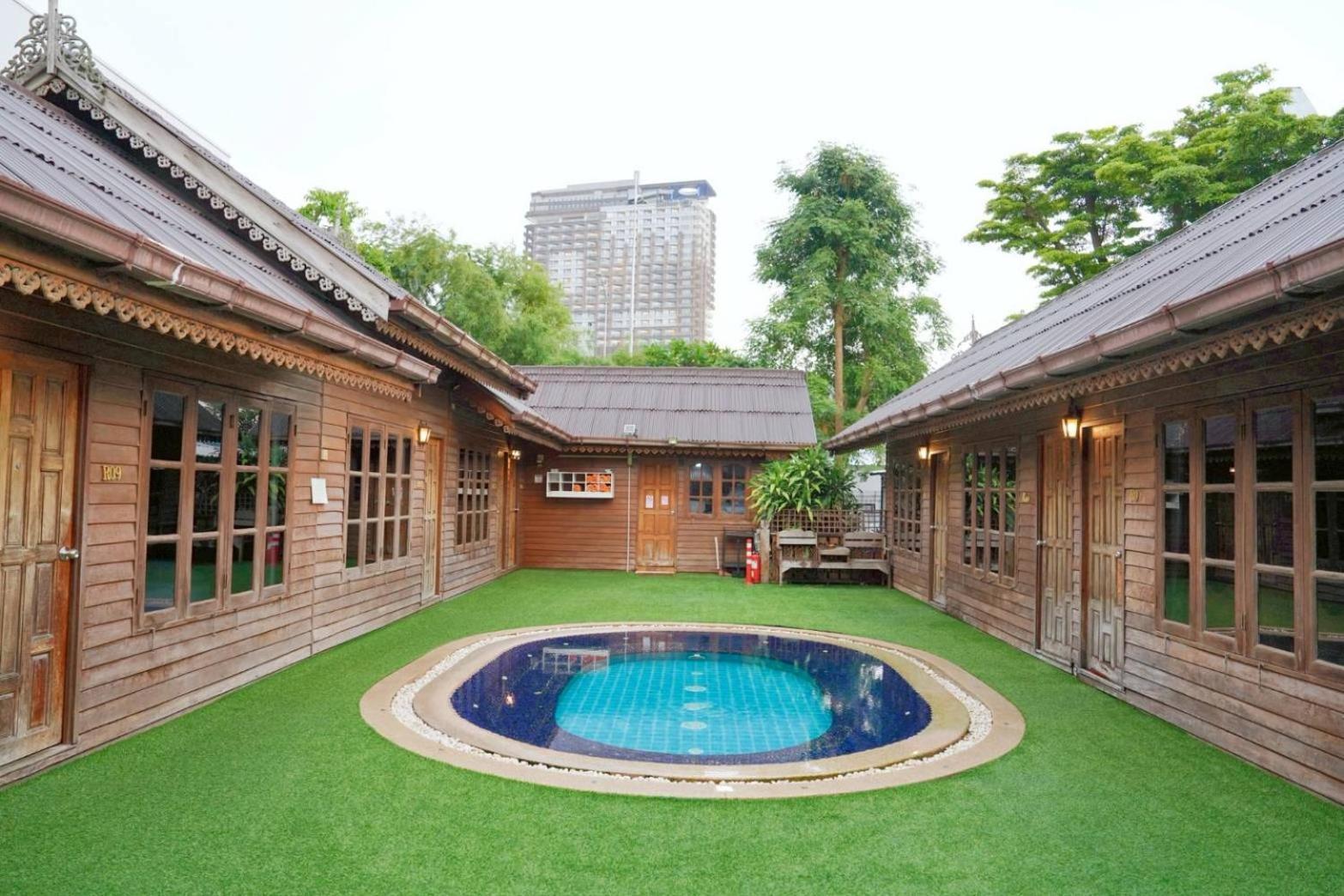 โรงแรม บาศญ่า บีช โฮเทล แอนด์ - เซ็นเธร่า บีช โฮเทล 3*