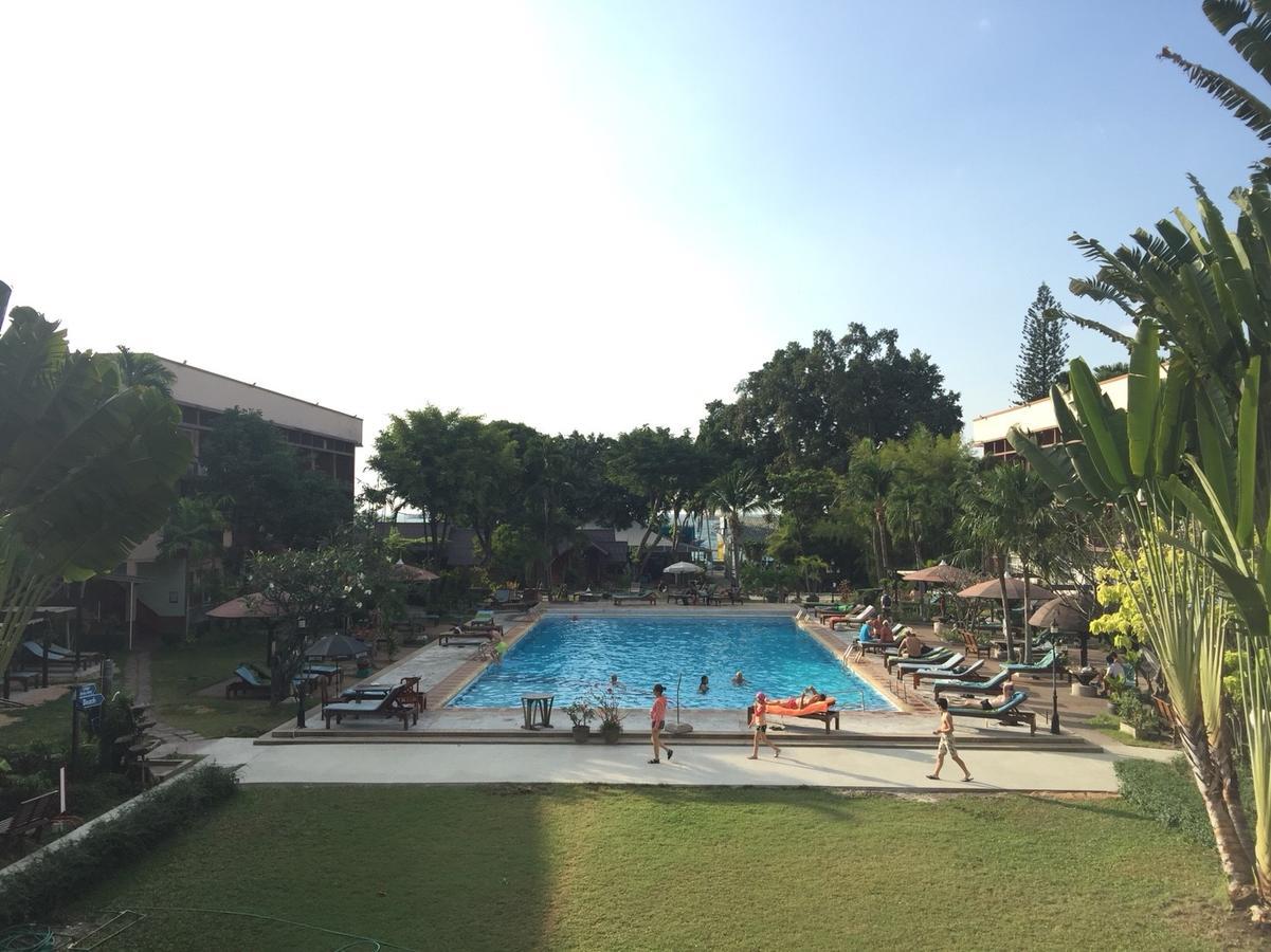 โรงแรม บาศญ่า บีช โฮเทล แอนด์ - เซ็นเธร่า บีช โฮเทล Pattaya